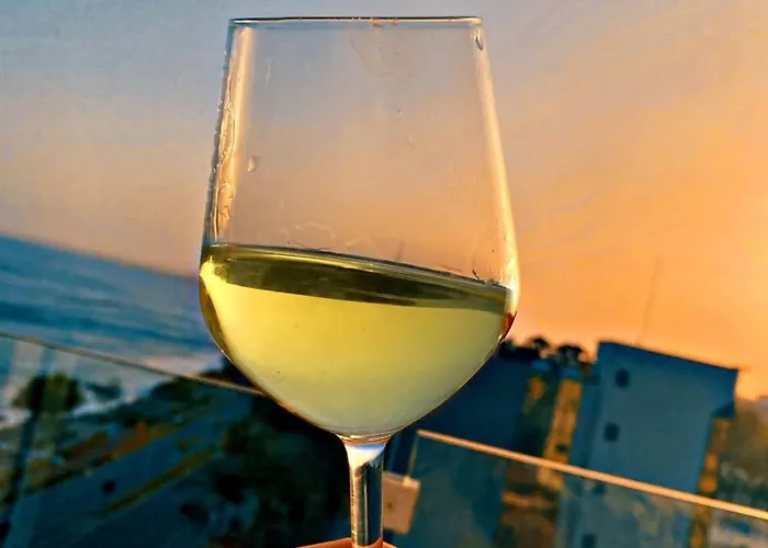 The White Pearl - Front Centre With Sea View. Appartement *