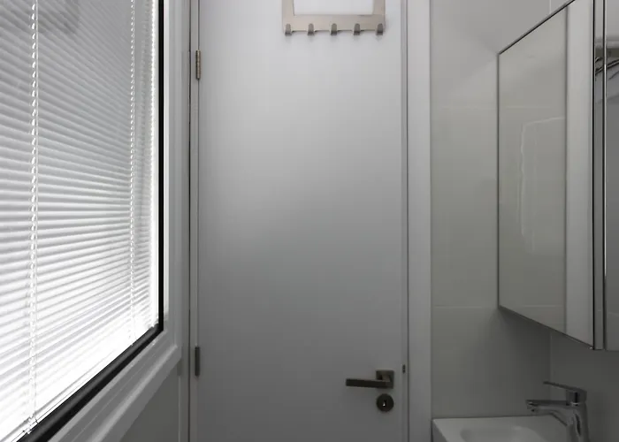 The White Pearl - Front Centre With Sea View. Limasol