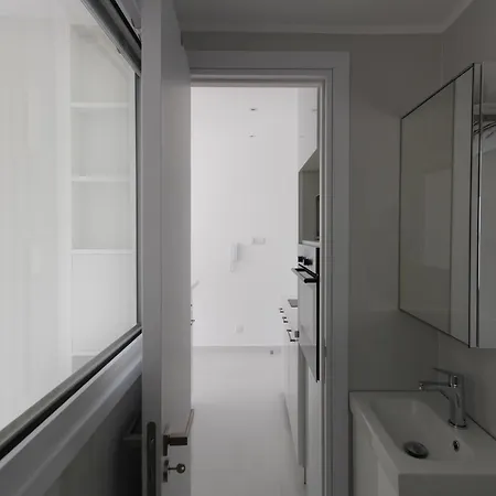 The White Pearl - Front Centre With Sea View. * Limassol