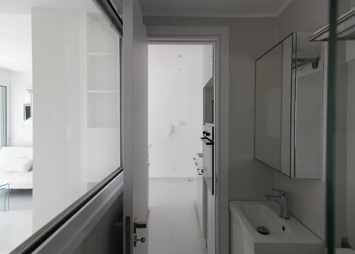 The White Pearl - Front Centre With Sea View. * Limassol